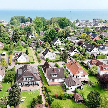 שרבאוץ Nur 7 Gehminuten Zum Strand, Sehr Hochwertige Ferienwohnung Mit Terrasse In Ruhiger Lage, Inklusive Parkplatz Und Fahrradunterstellplatz Laesst Keine Wuensche Offen מראה חיצוני תמונה