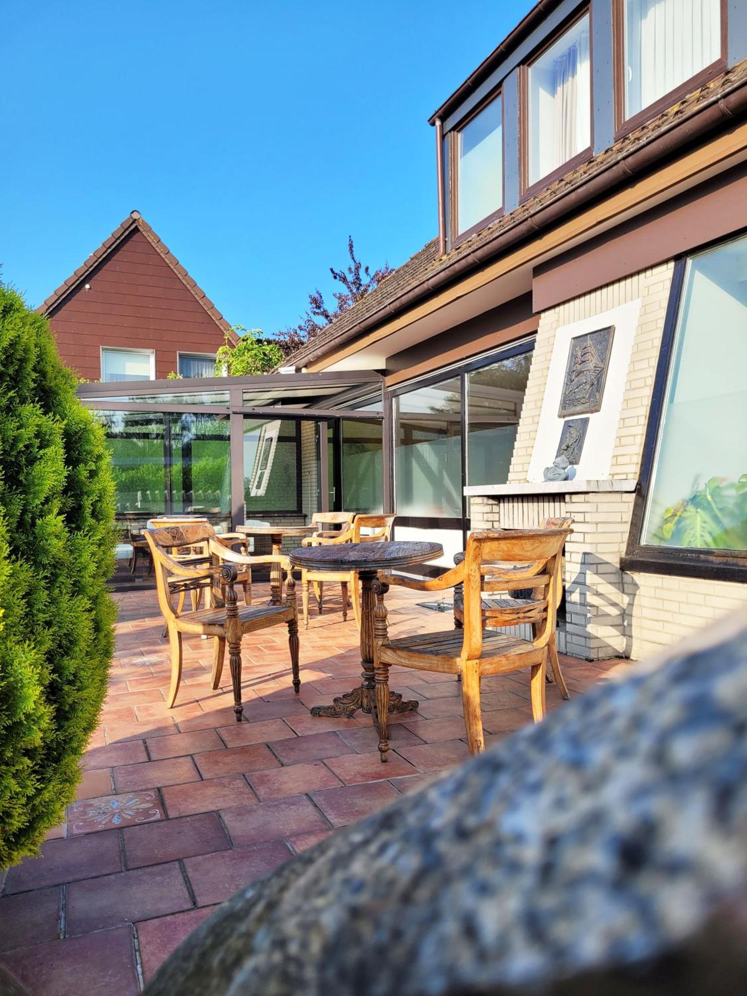 שרבאוץ Nur 7 Gehminuten Zum Strand, Sehr Hochwertige Ferienwohnung Mit Terrasse In Ruhiger Lage, Inklusive Parkplatz Und Fahrradunterstellplatz Laesst Keine Wuensche Offen מראה חיצוני תמונה